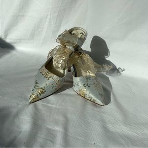 Something Bleu Pre-owned Wedding Heels- size 6.5